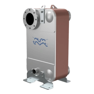 Intercambiador de calor soldado modelo AC900, con especificaciones de alto 826 mm, ancho 495 mm, y presión máxima de 30 barg.